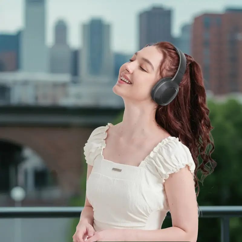 PAWA Space Pro Wireless Headphones